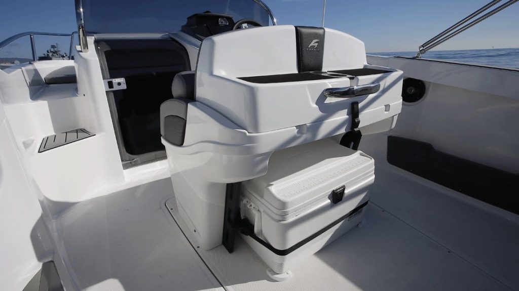 SL652-speed-boathk_2